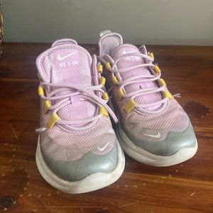 GUC Kids Nike sneakers